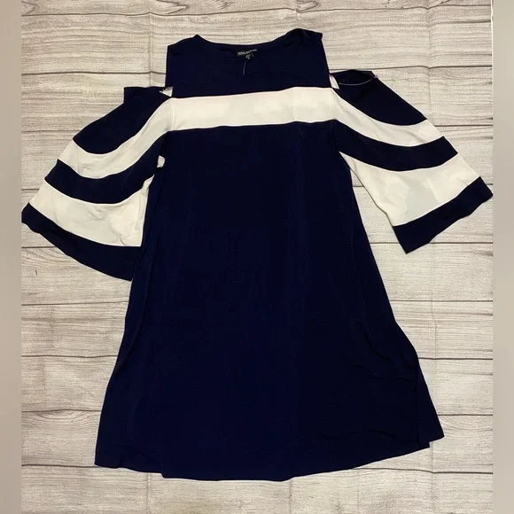 Brand New Nina Leonard Draped Sleeve Cold-Shoulder Navy Blue and White Dress - Picture 2 of 4